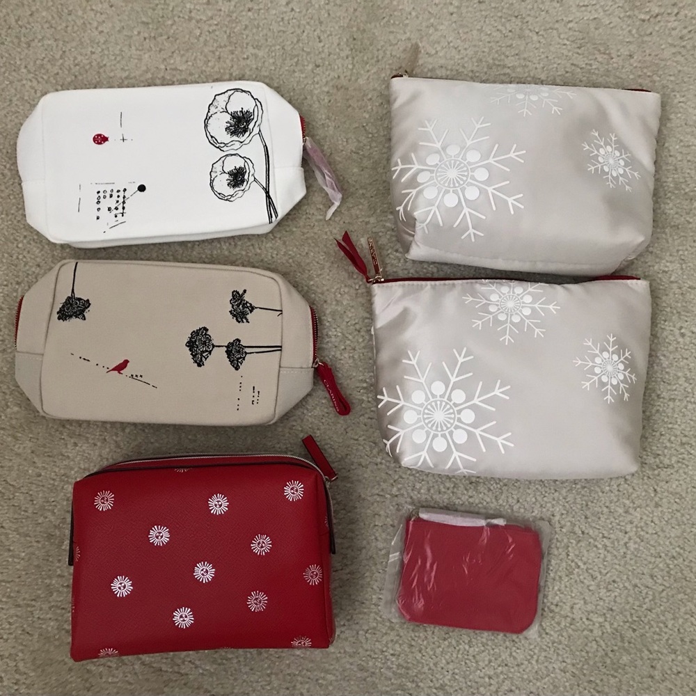Bundle sale cosmetics/makeup bags